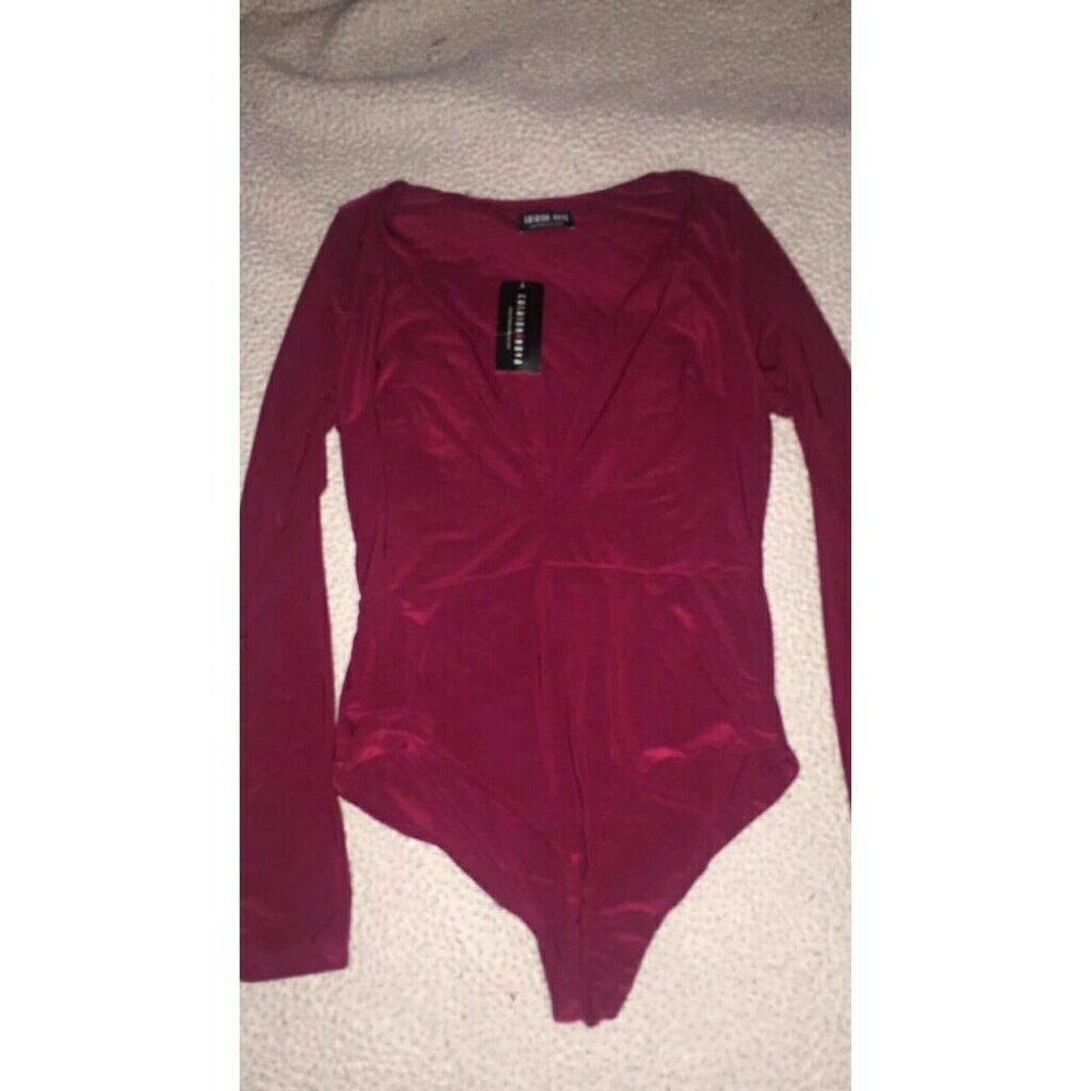 💕MAKE AN OFFER! NWT SEXY BURGUNDY BODYSUIT😍💕 - Picture 3 of 3